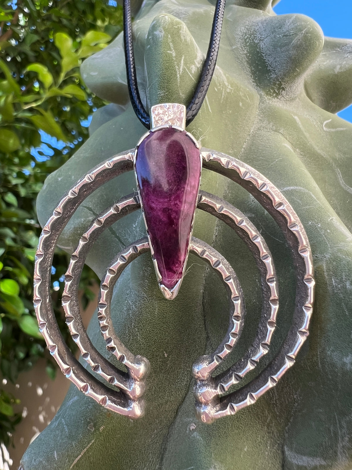 Navajo Rare Purple Spiny Oyster and Silver Naja Necklace