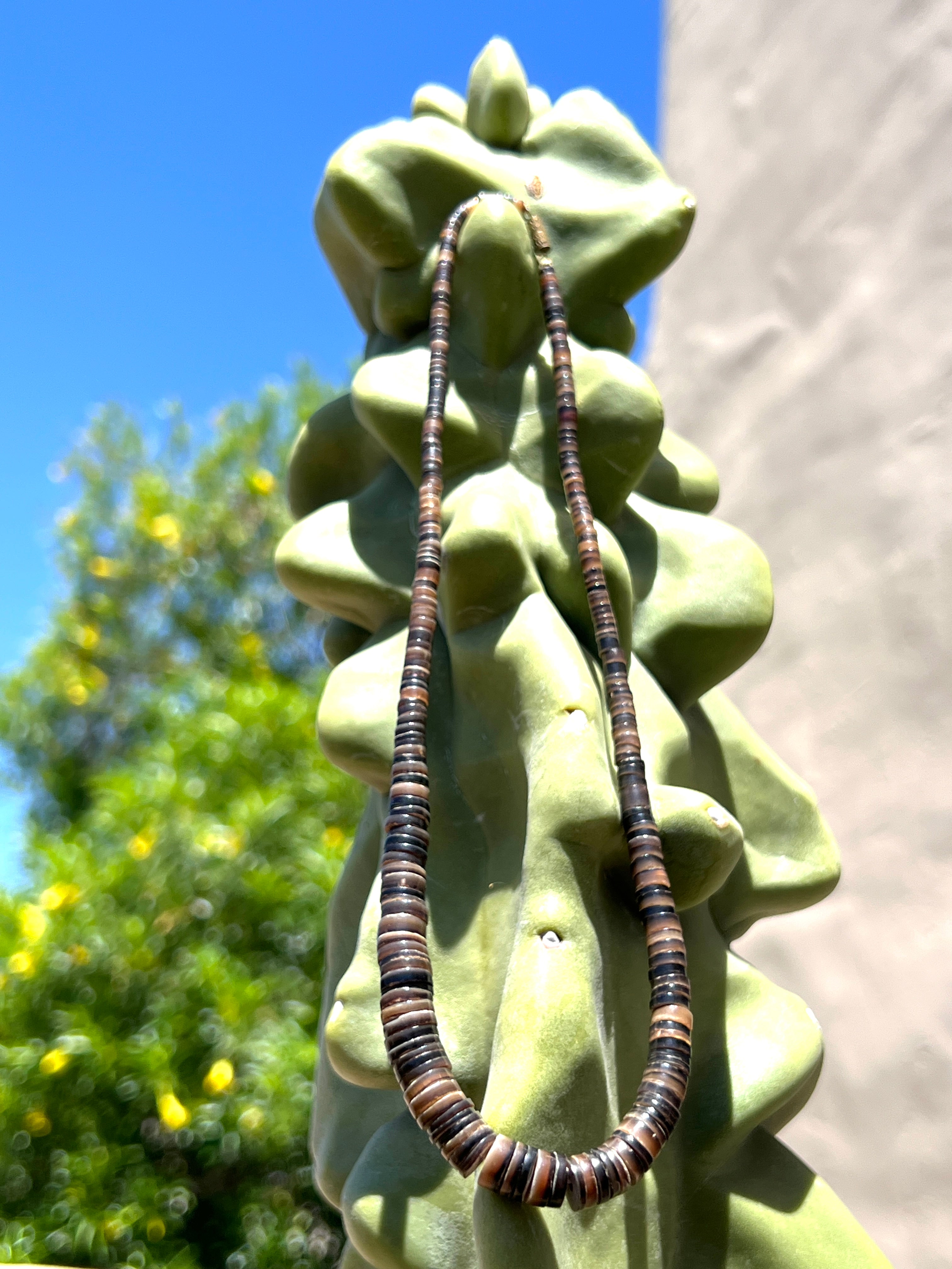 Rare Vintage Brown Heishi Shell Graduated Necklace Santo Domingo