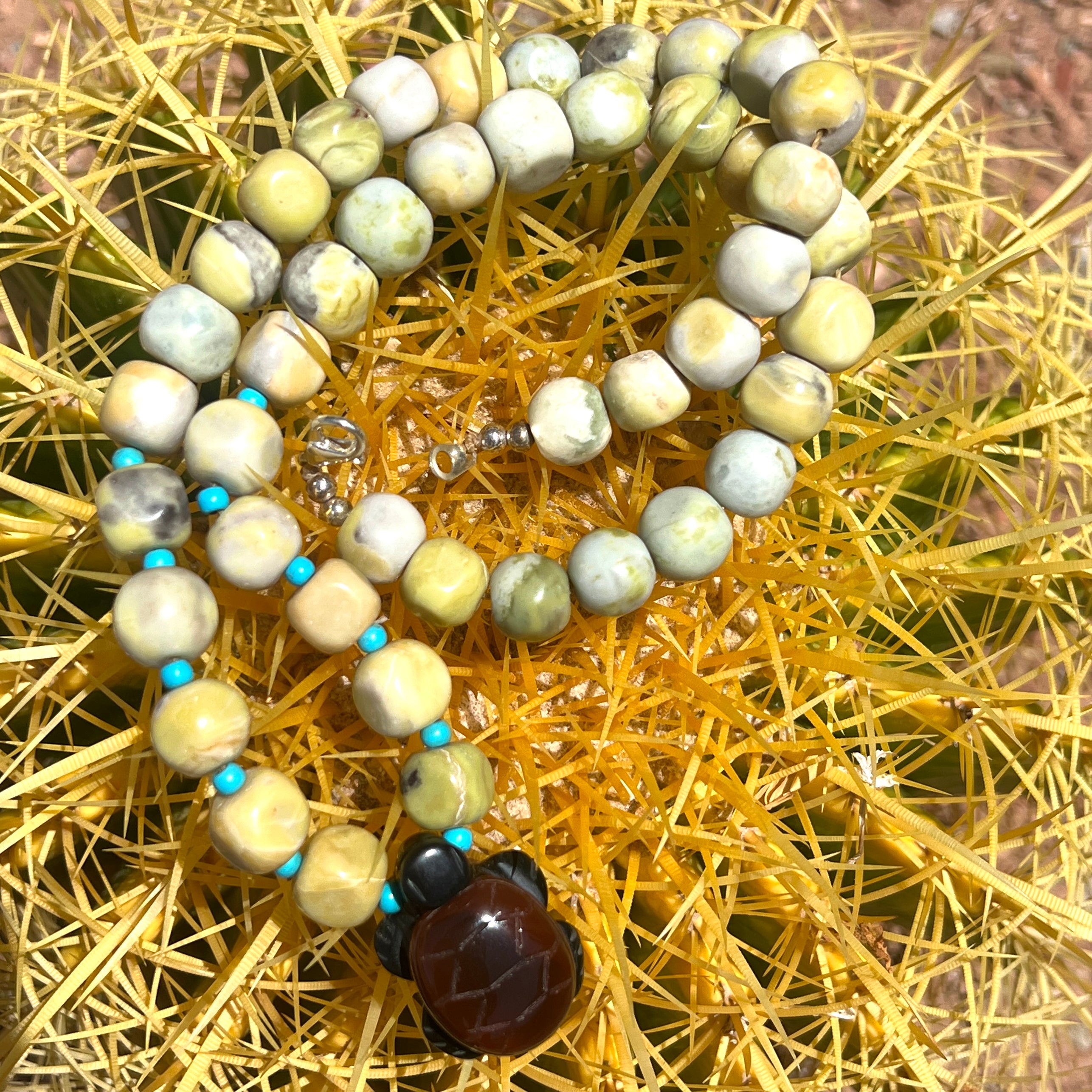 Turtle Serpentine and Red Jasper Necklace Santo Domingo