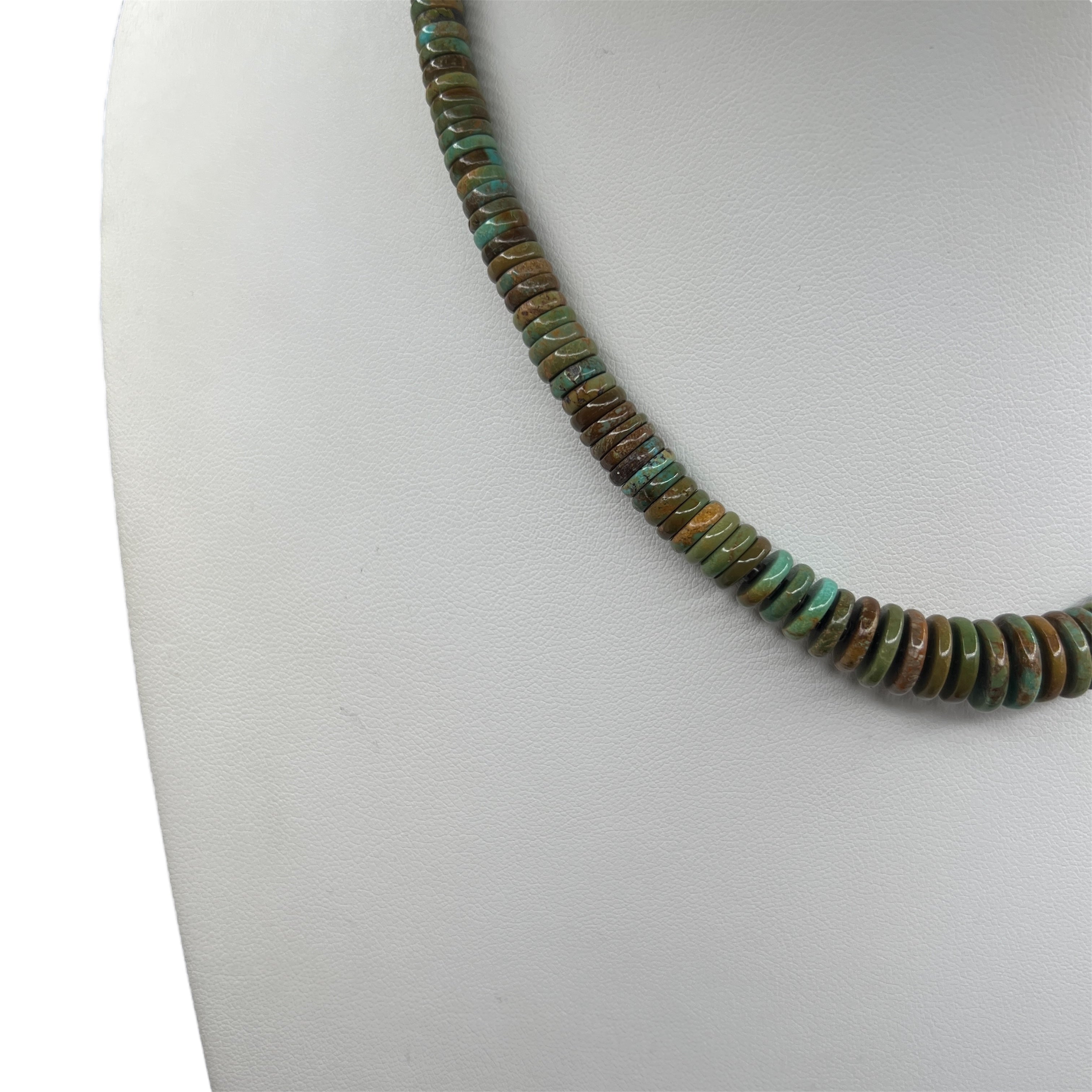 Rare Fox Green Turquoise Graduated Heishi Style Necklace Santo Domingo