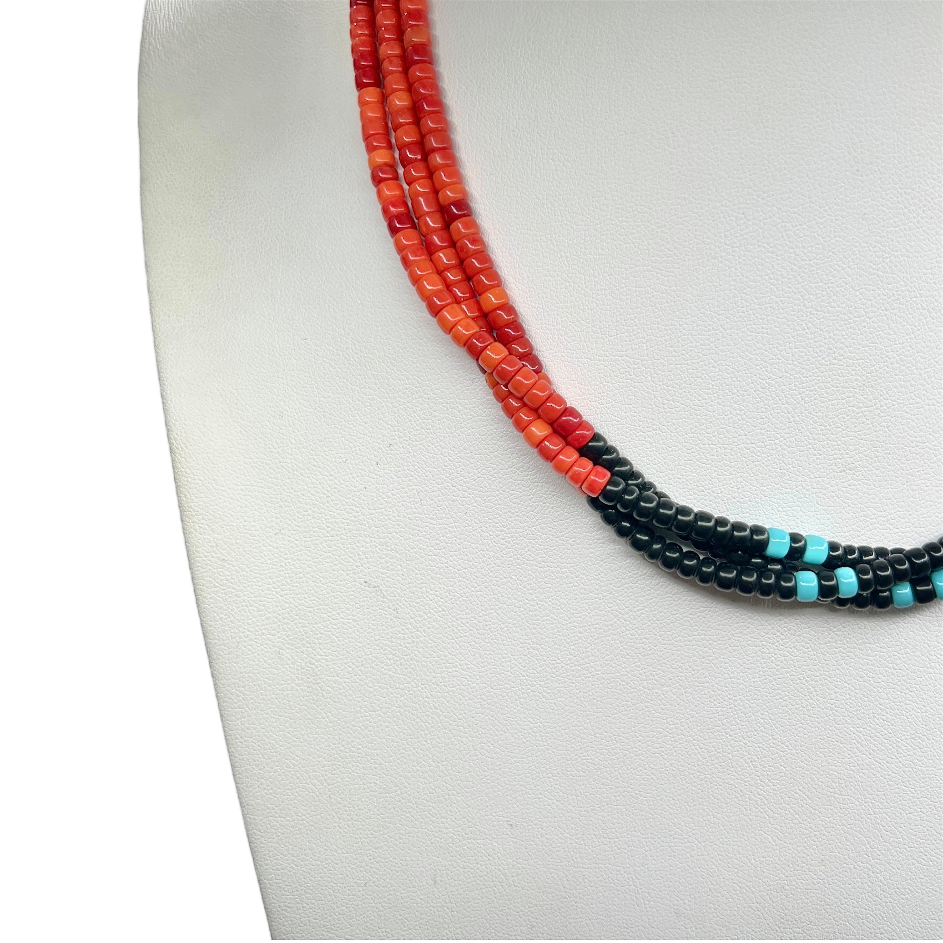Spiny Oyster, Black Jet Heishi Necklace Santo Domingo