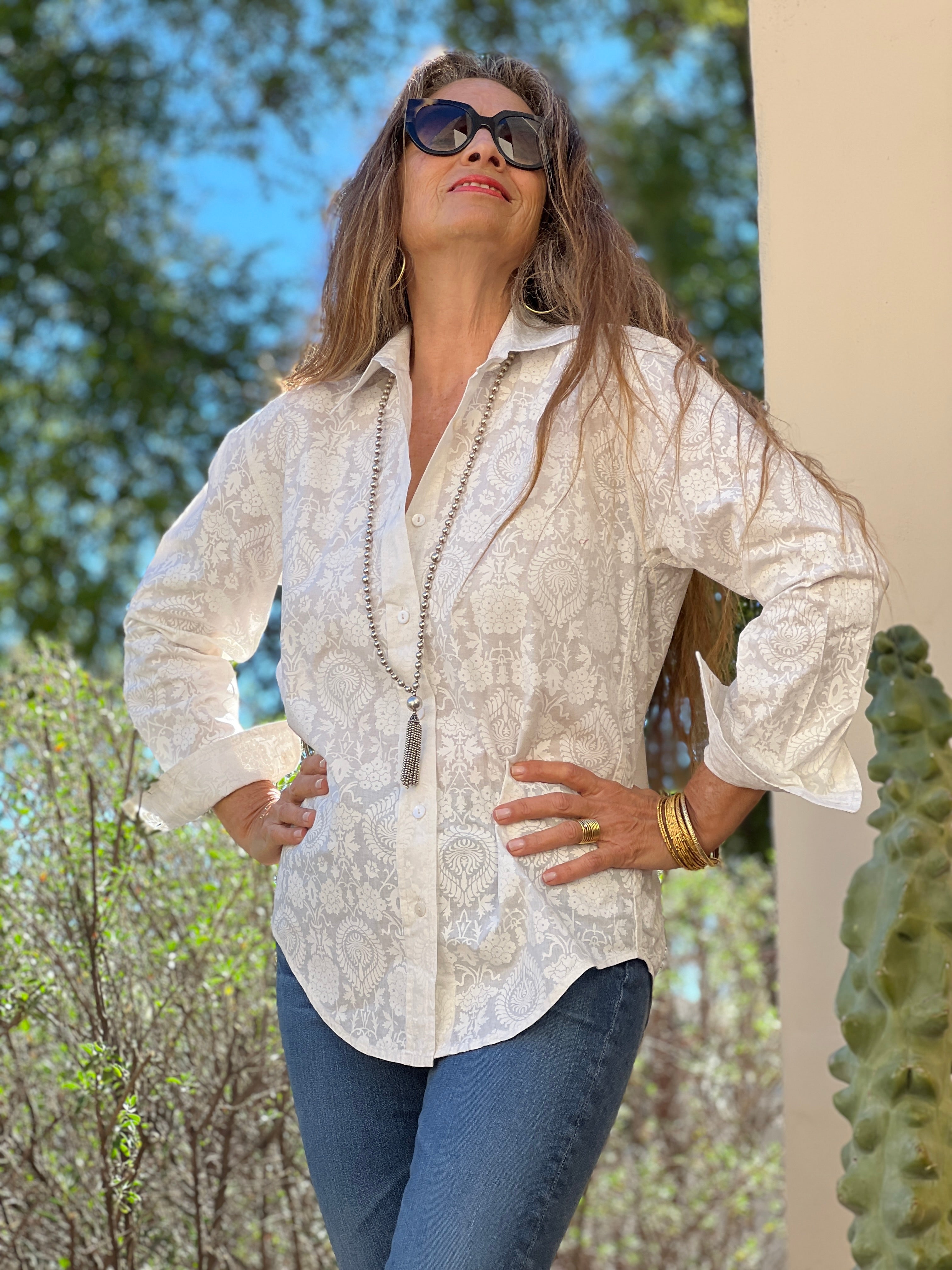 Snow White Women's Button Up Blouse