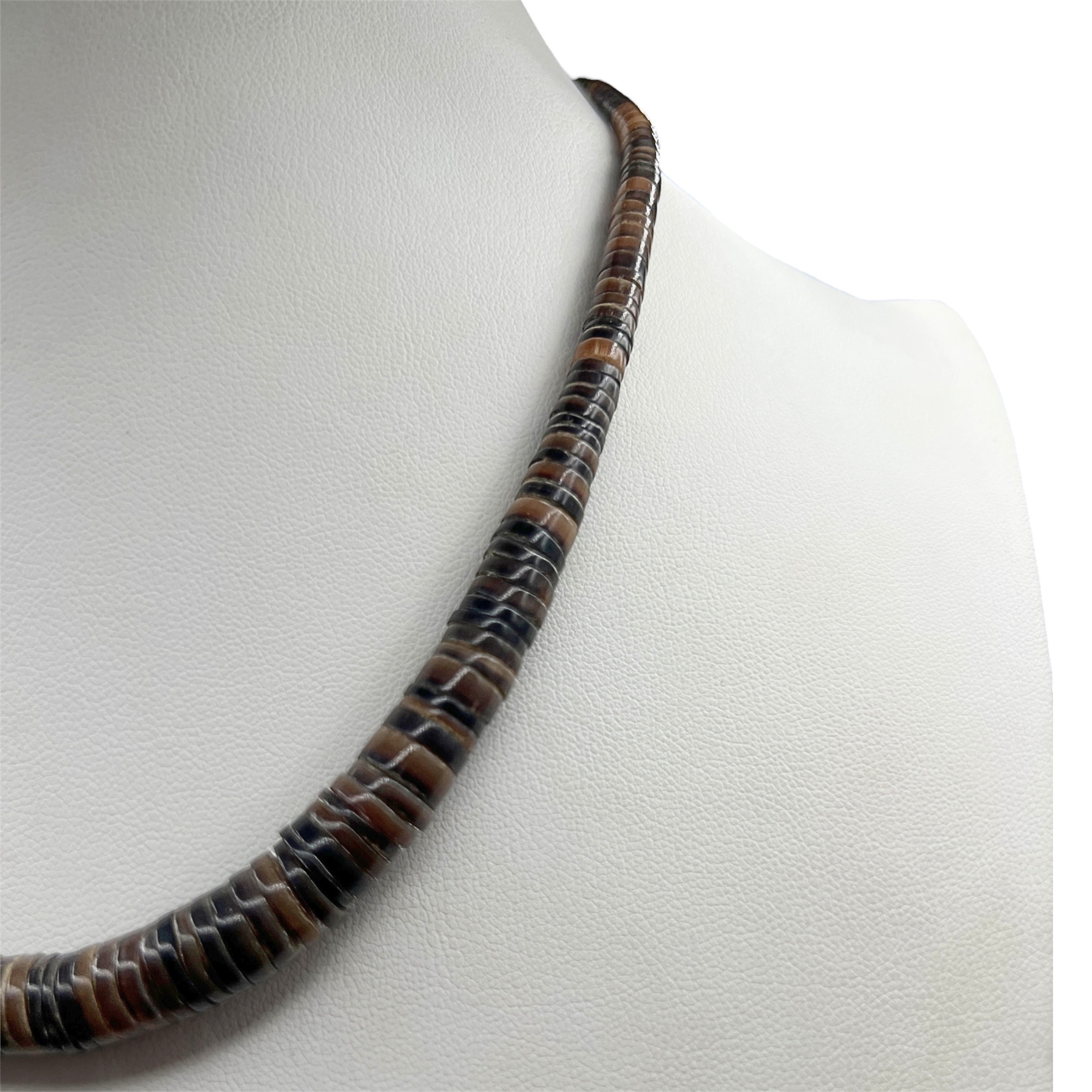 Rare Vintage Brown Heishi Shell Graduated Necklace Santo Domingo