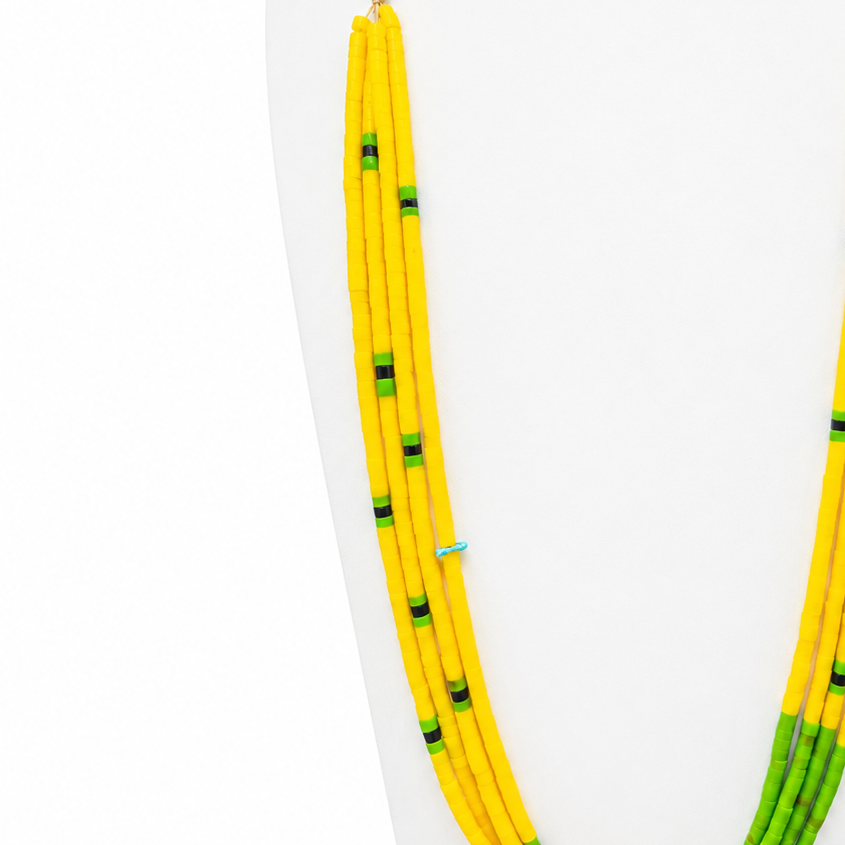 Yellow Serpentine Gaspeite and  Black Jet Necklace Santo Domingo