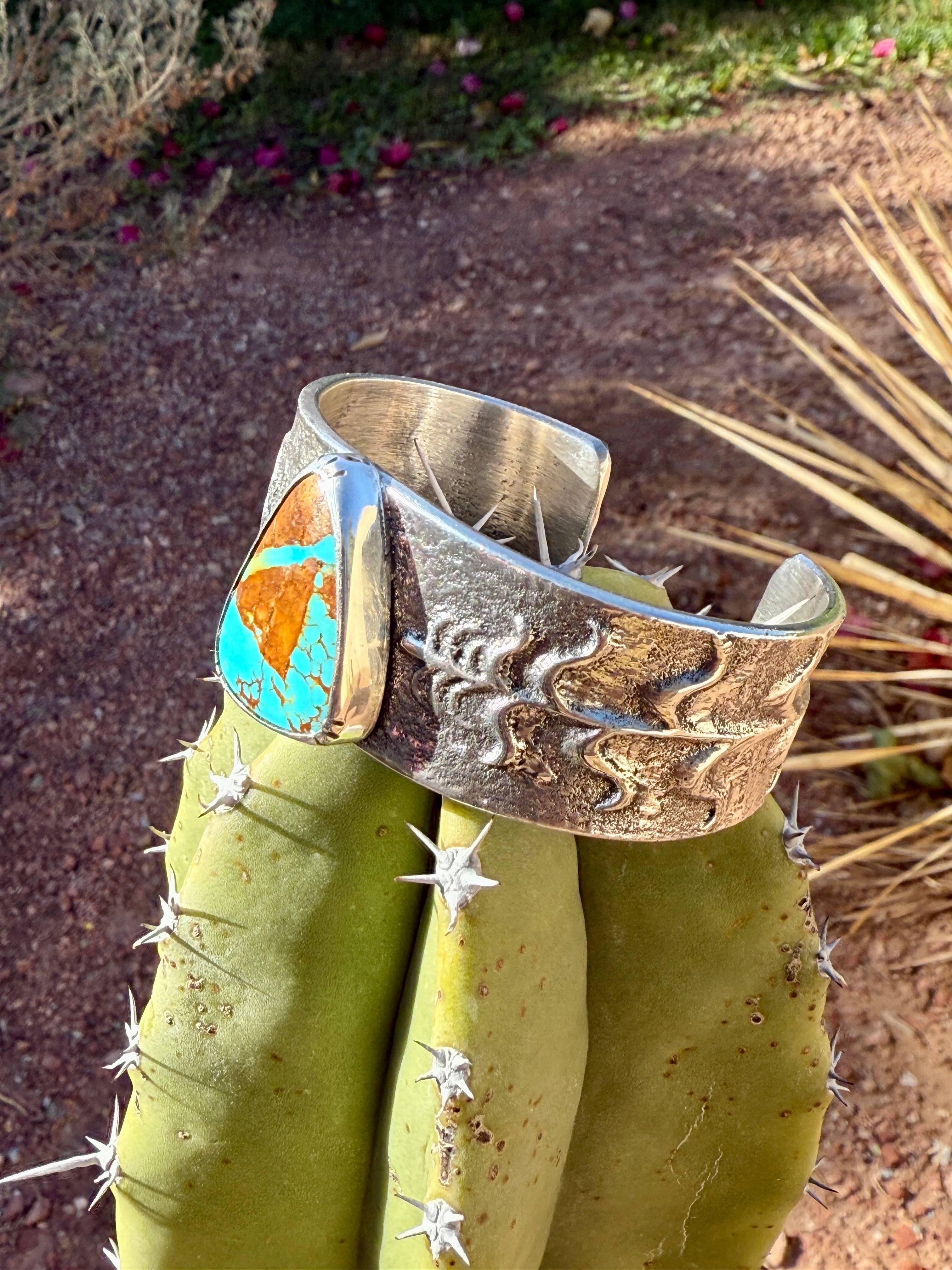 Kingman Ribbon Turquoise Silver Cuff Navajo