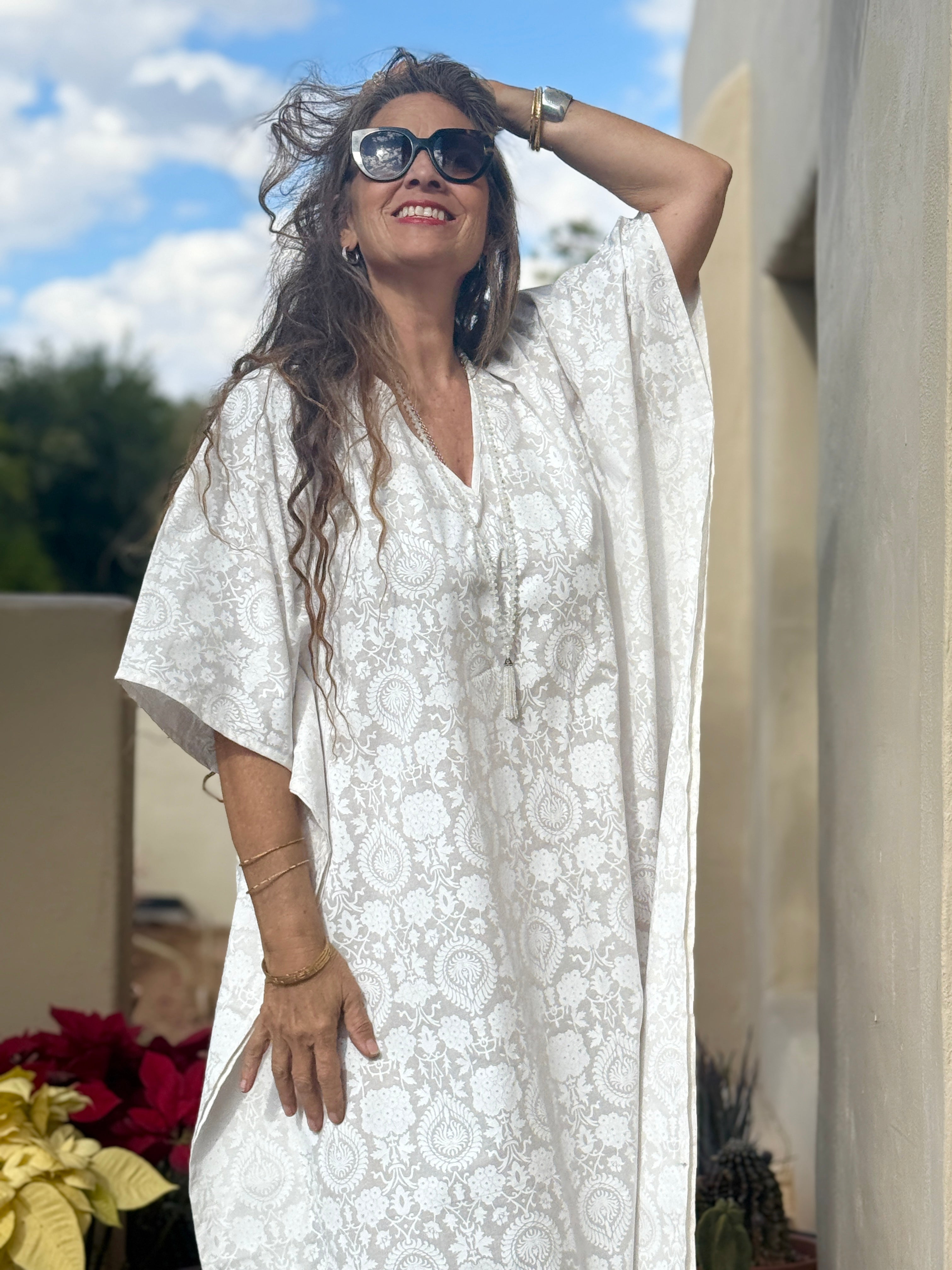 Snow White Pax Relax Kaftan