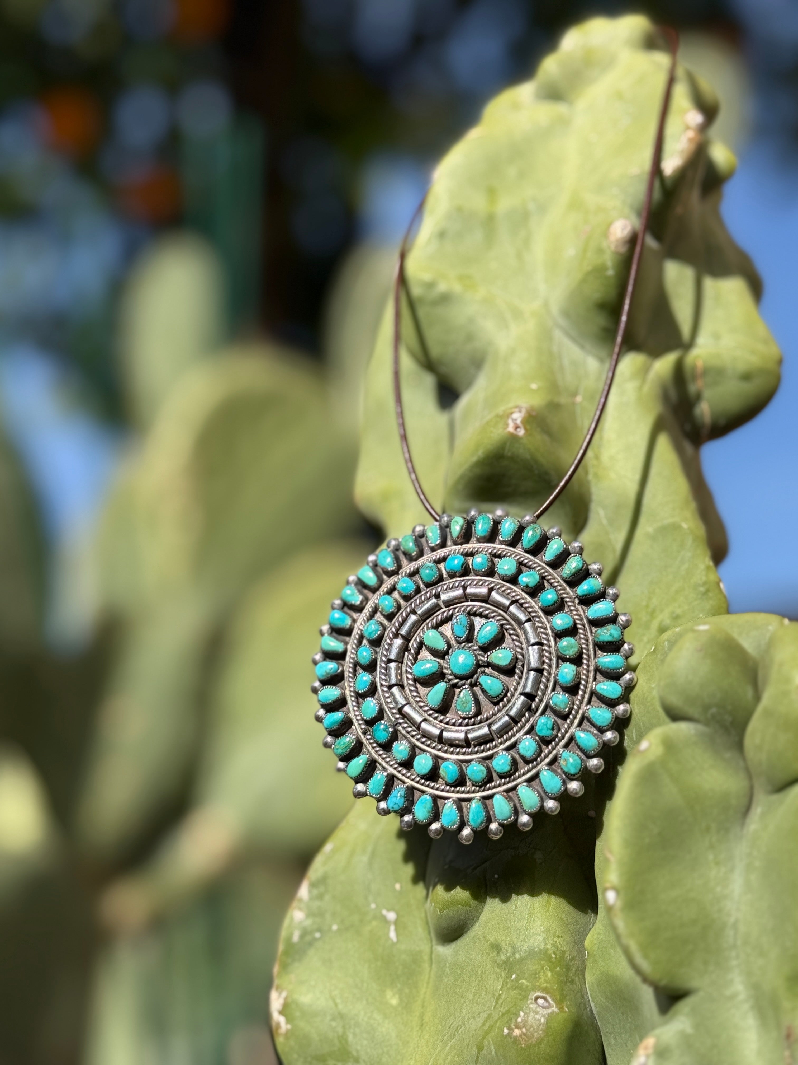 Vintage Zuni Pueblo Indian Cluster Turquoise Pin