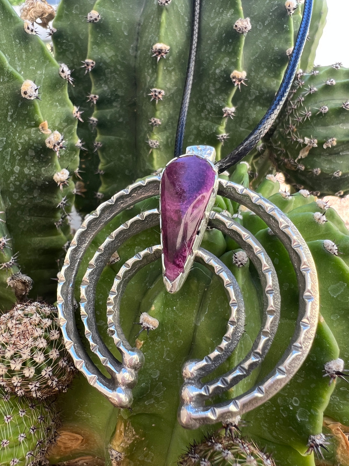 Navajo Rare Purple Spiny Oyster and Silver Naja Necklace