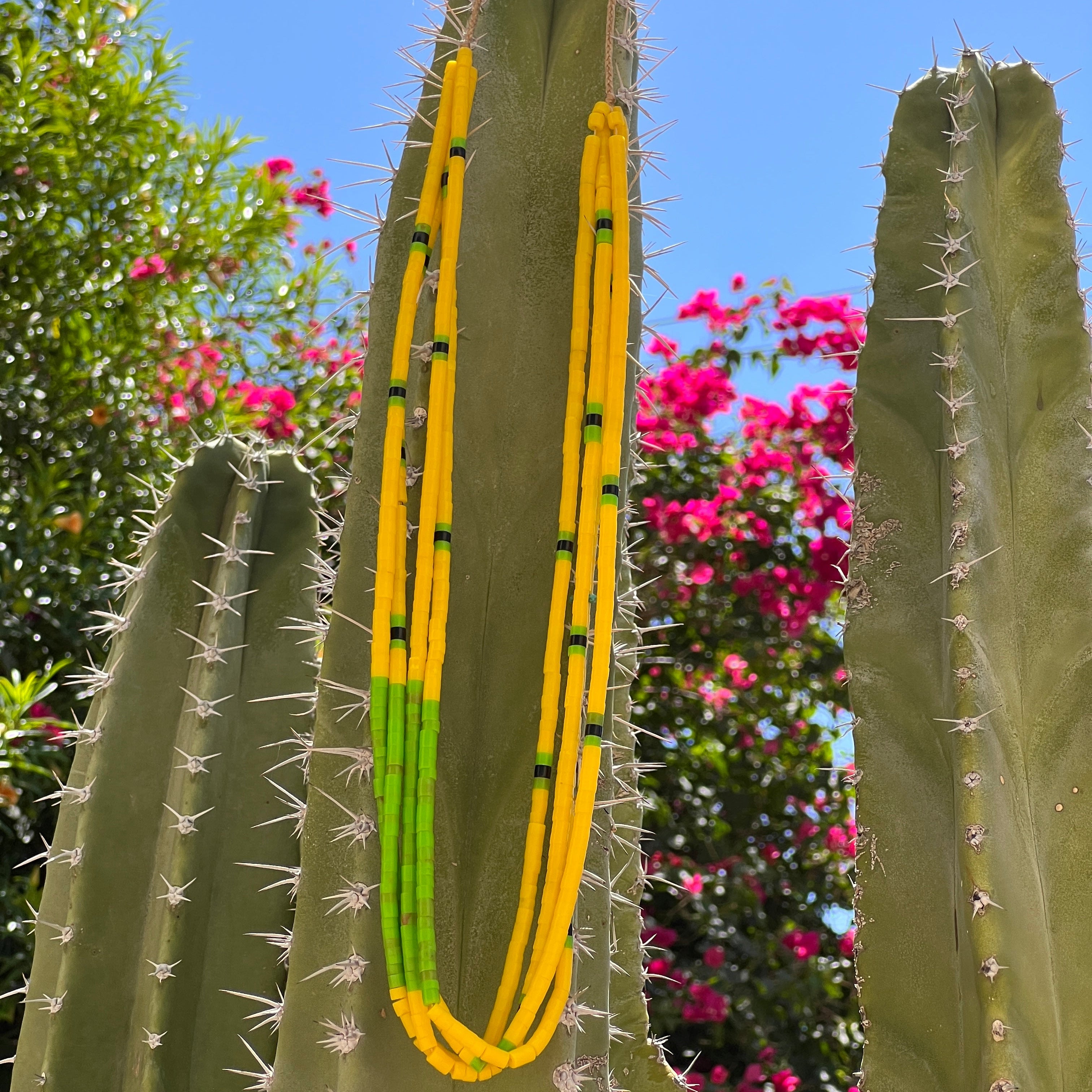 Yellow Serpentine Gaspeite and  Black Jet Necklace Santo Domingo