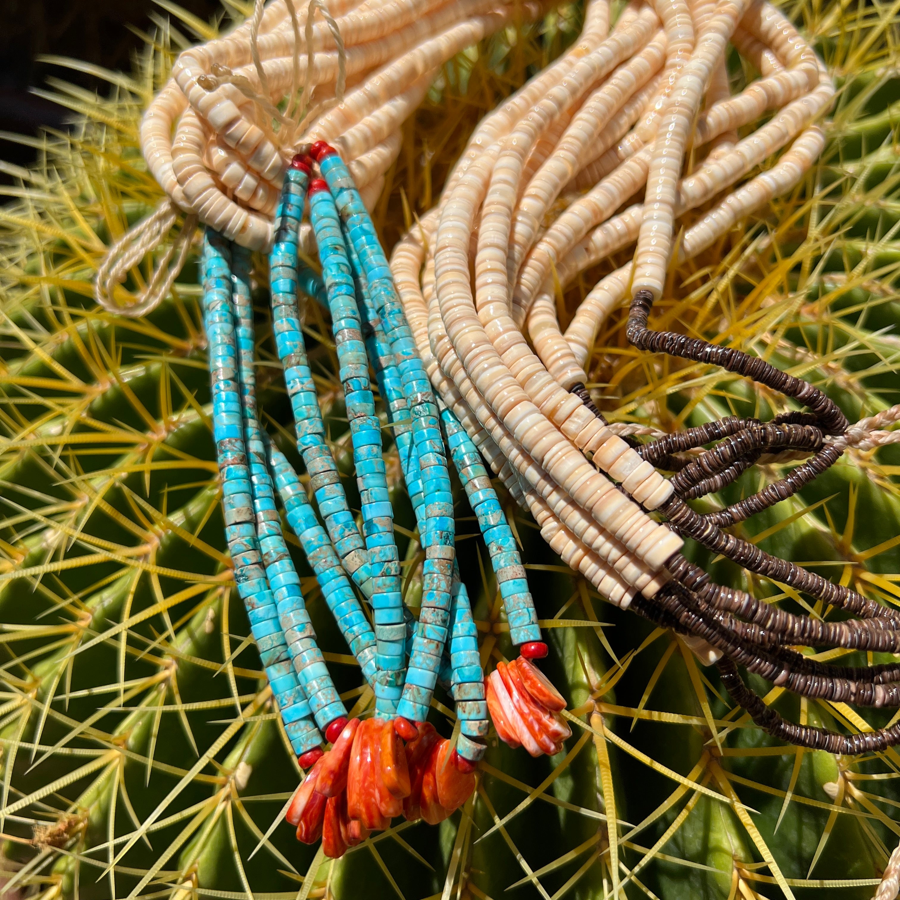 Clam Shell Turquoise Spiny Oyster Jacla Necklace
