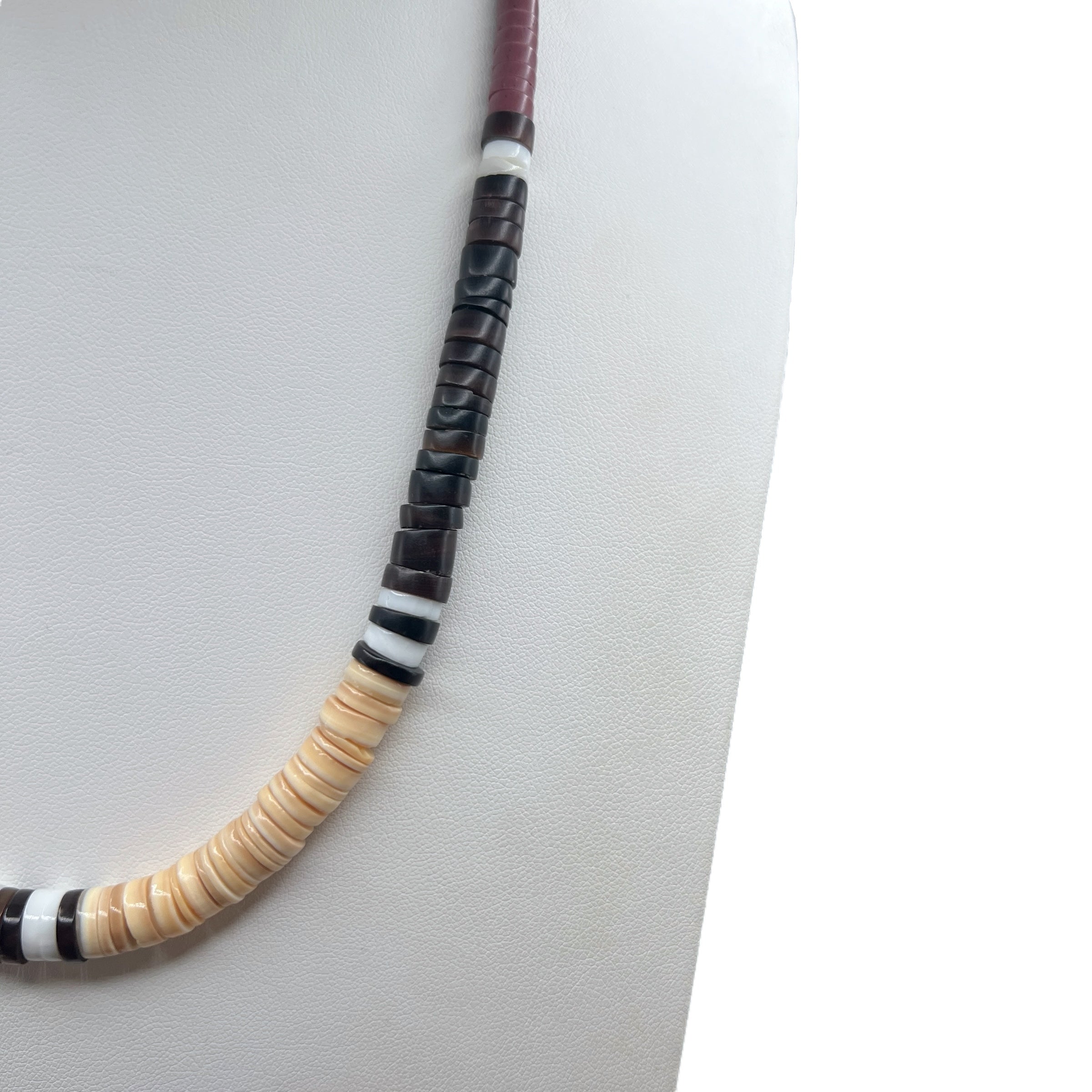 Vintage Santo Domingo Heishi Shell,Pen Shell and Red Jasper Necklace