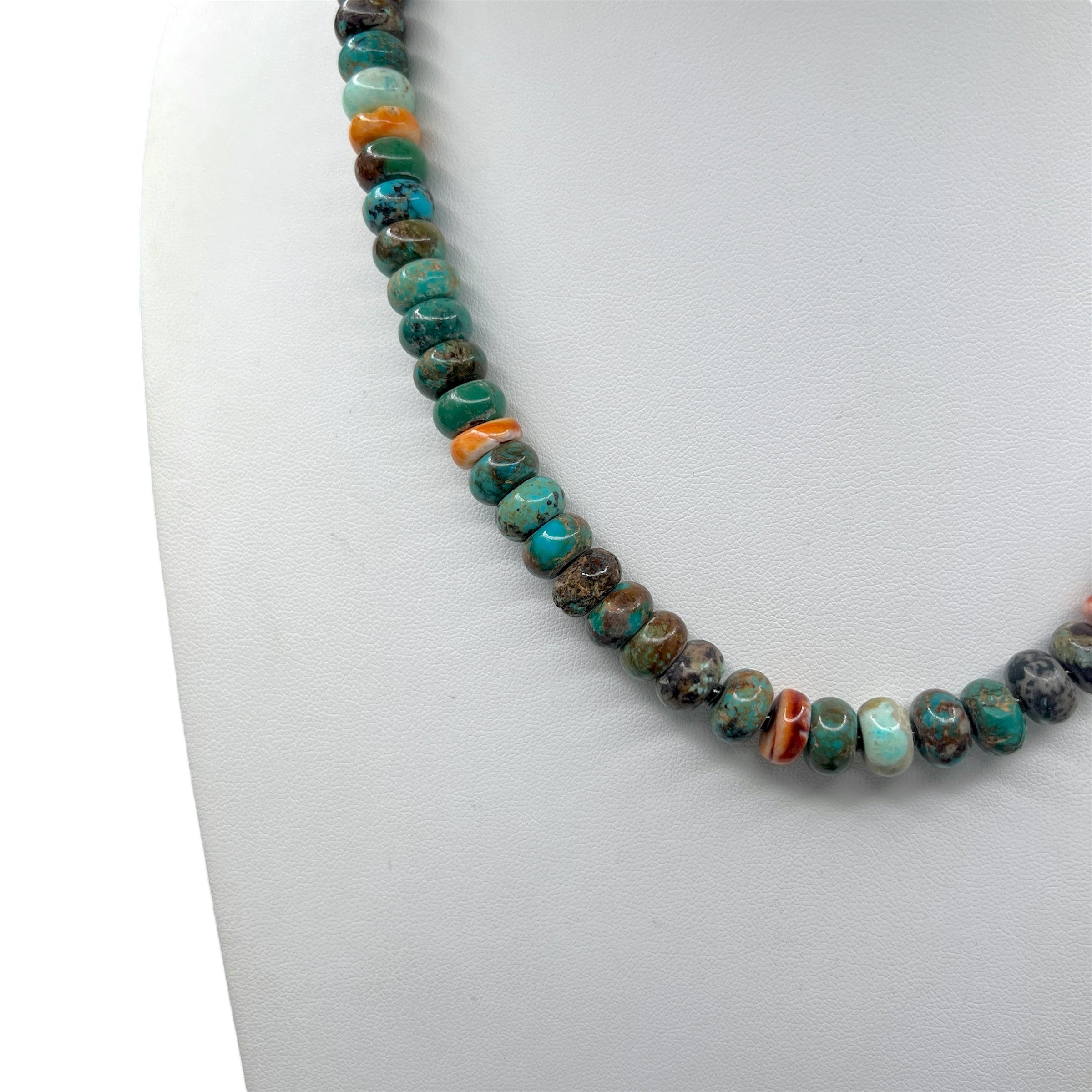 Nevada Green Turquoise Rondelle with Spiny Oyster Shell Santo Domingo